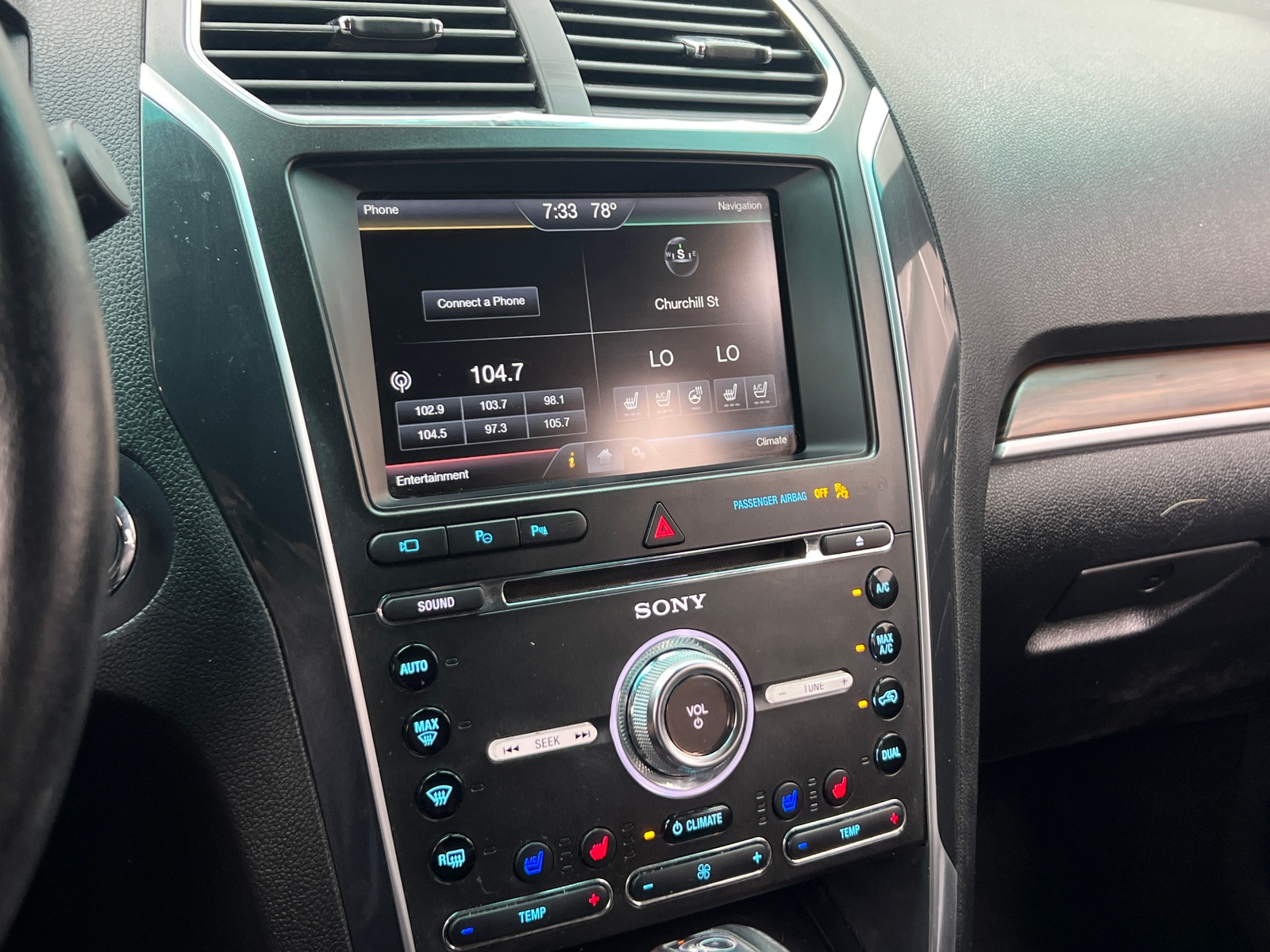 Thumbnail: 2016 Ford Explorer - 3