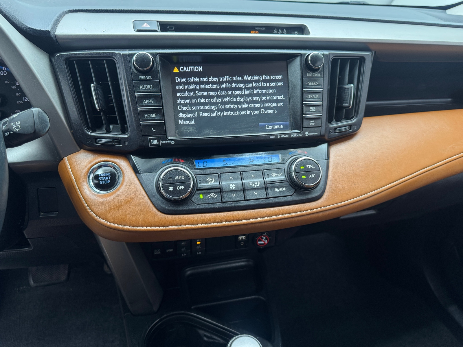 Thumbnail: 2017 Toyota RAV4 - 3