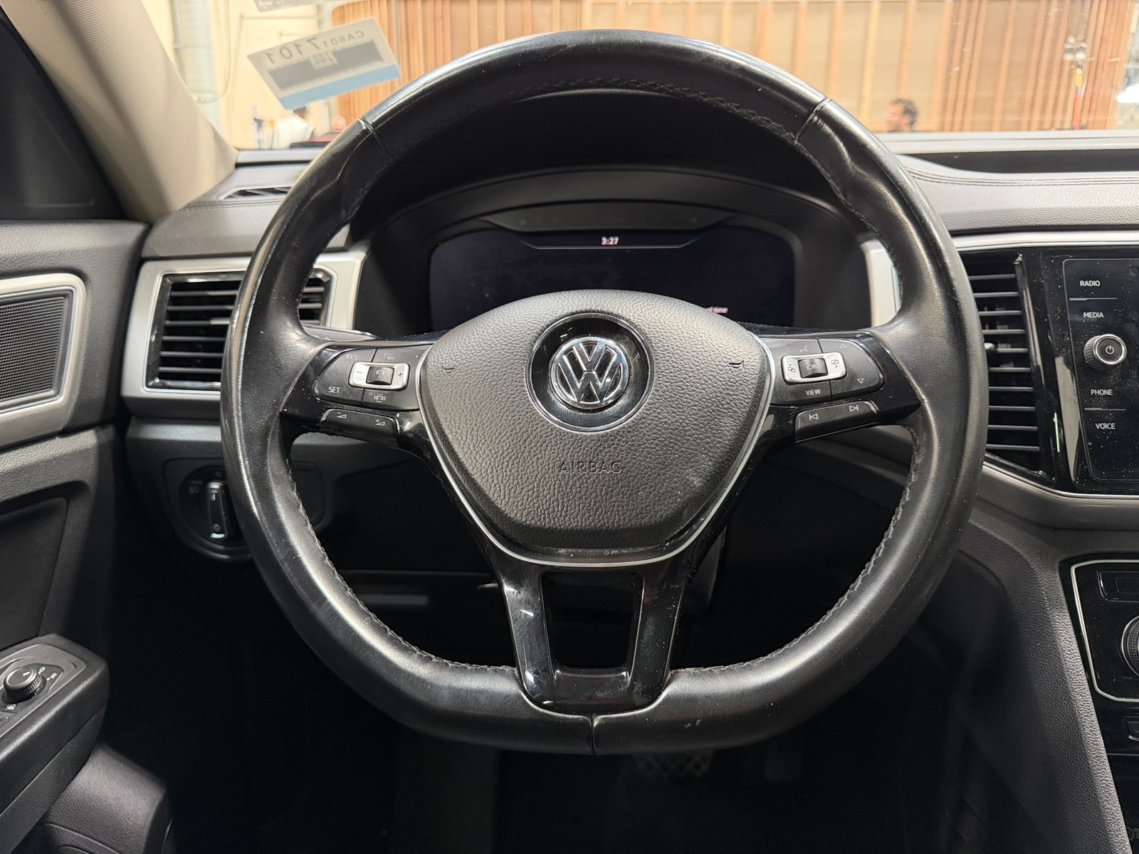 Thumbnail: 2019 Volkswagen Atlas - 4