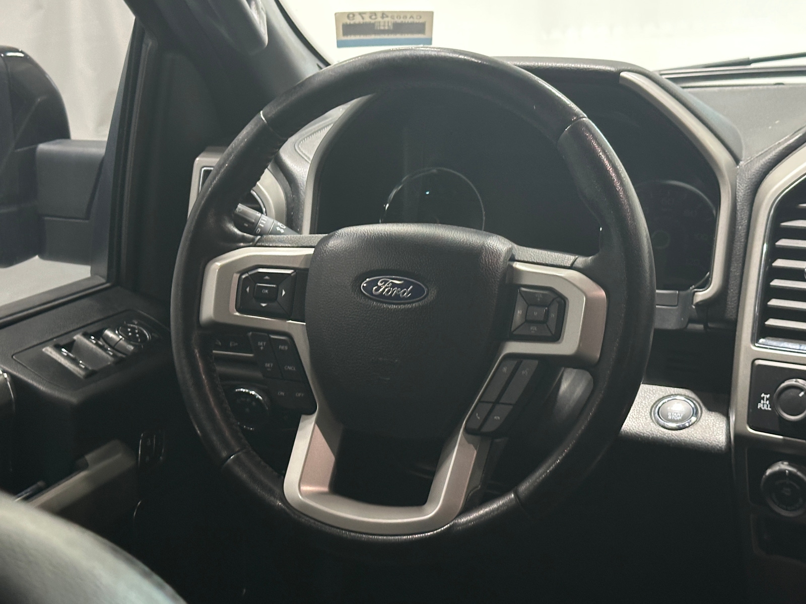 Thumbnail: 2017 Ford Econoline - 4