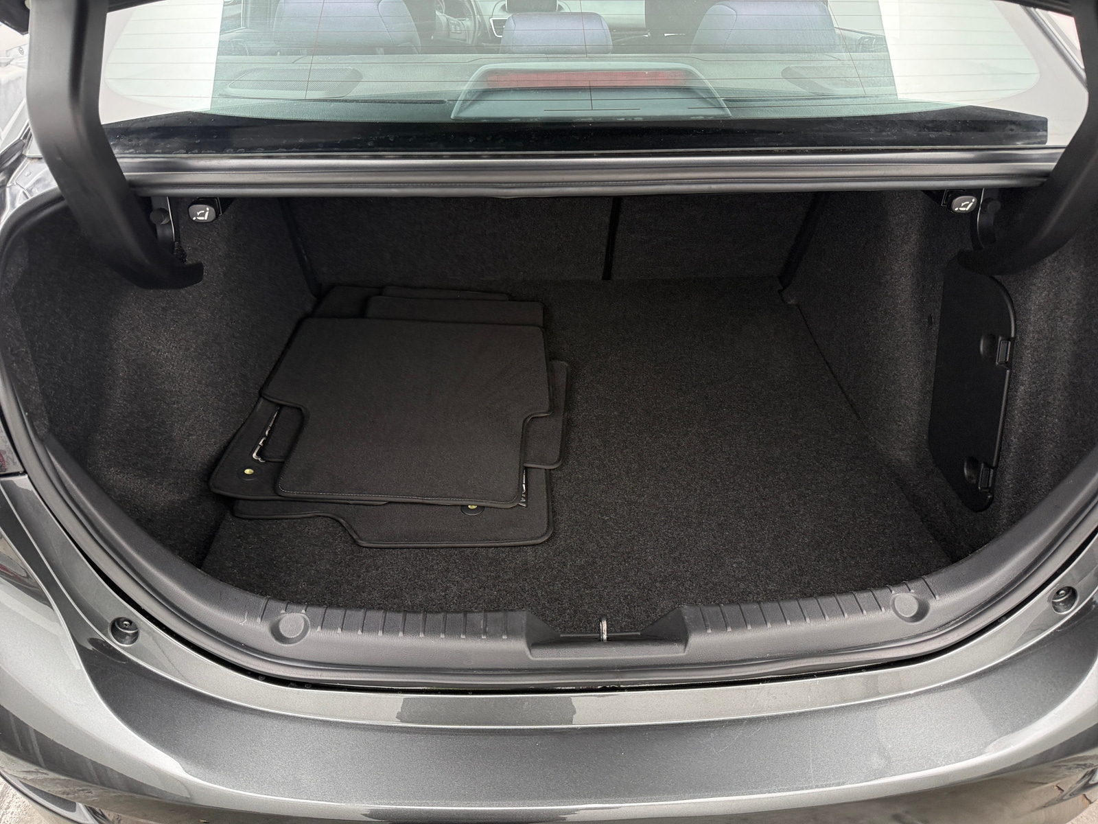 Thumbnail: 2016 Mazda Mazda3 - 7