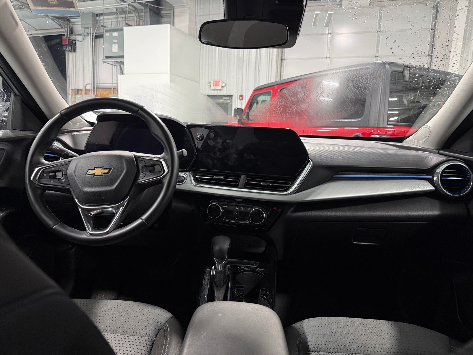 Thumbnail: 2025 Chevrolet Trax - 2