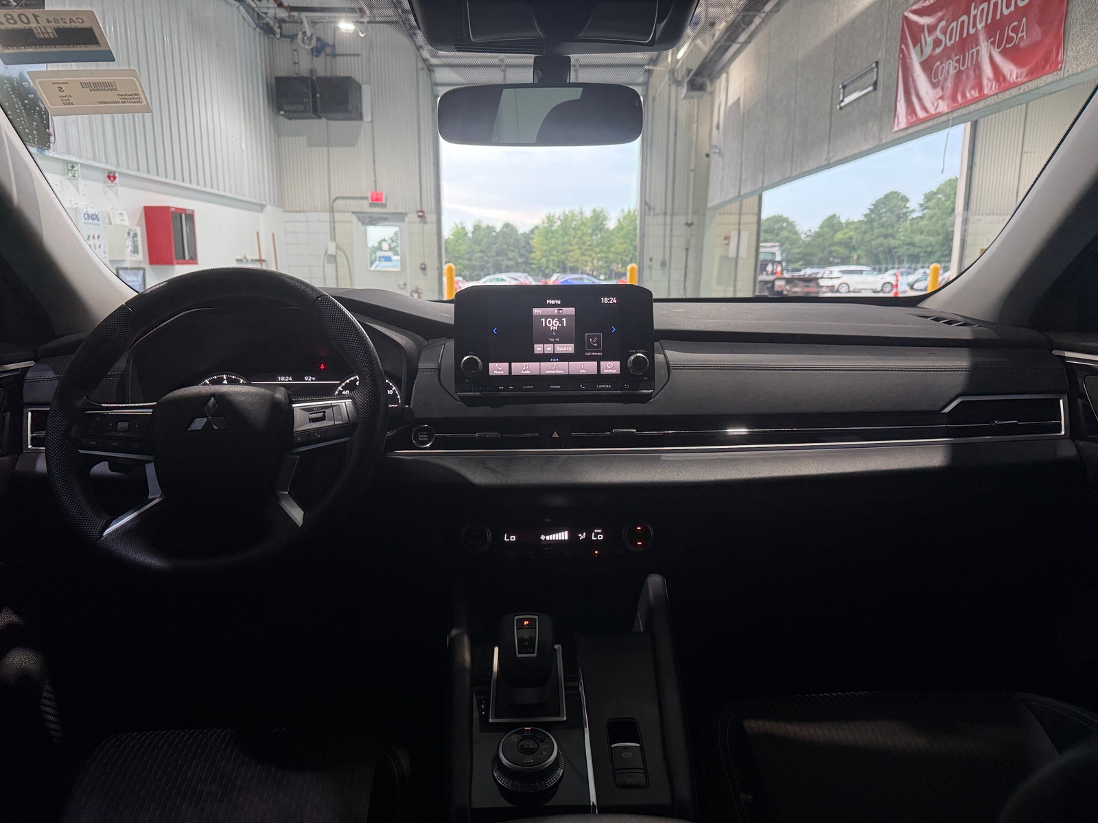 Thumbnail: 2022 Mitsubishi Outlander - 3