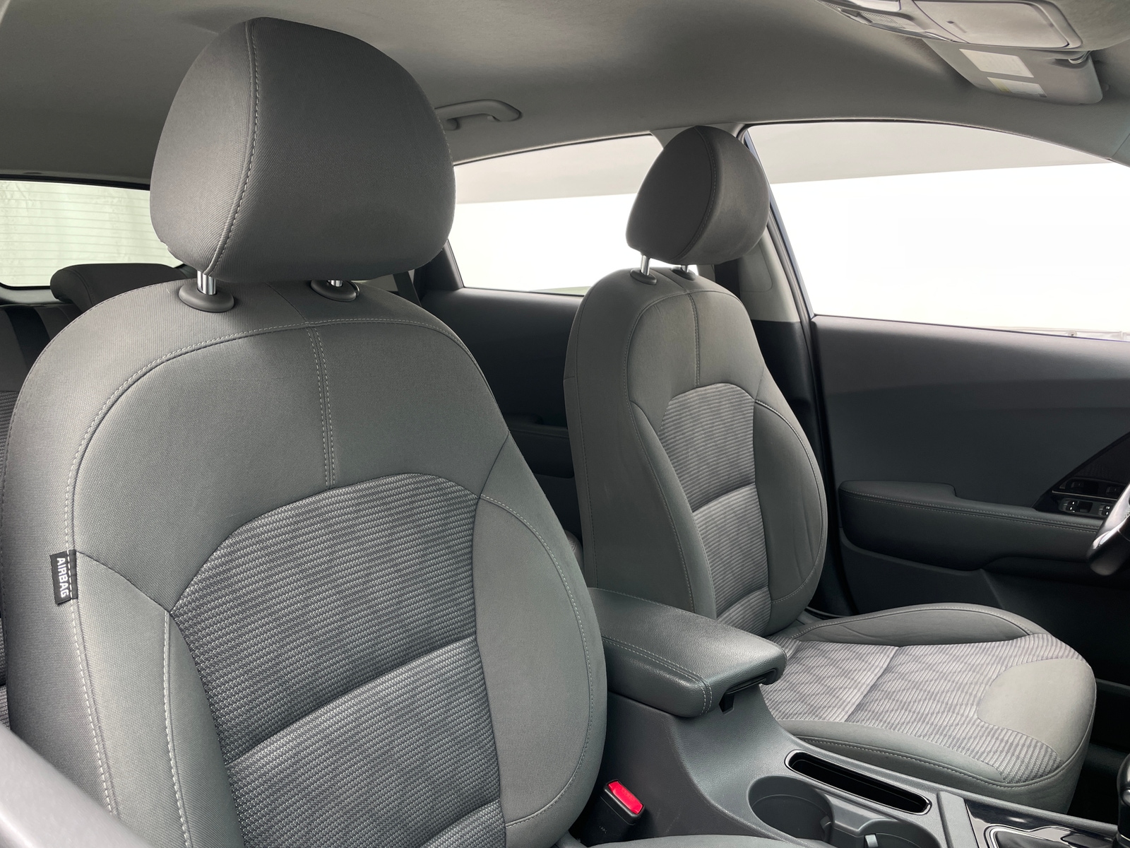 Thumbnail: 2022 Kia Niro - 2