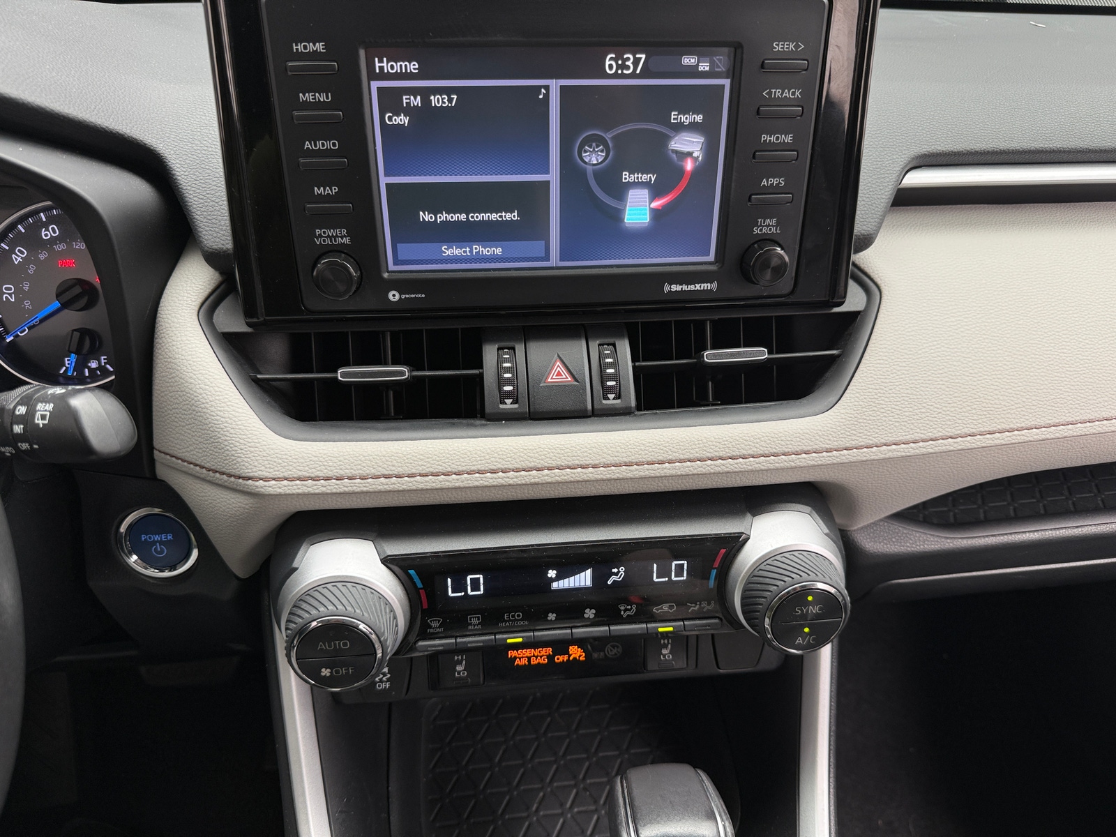 Thumbnail: 2021 Toyota RAV4 - 3