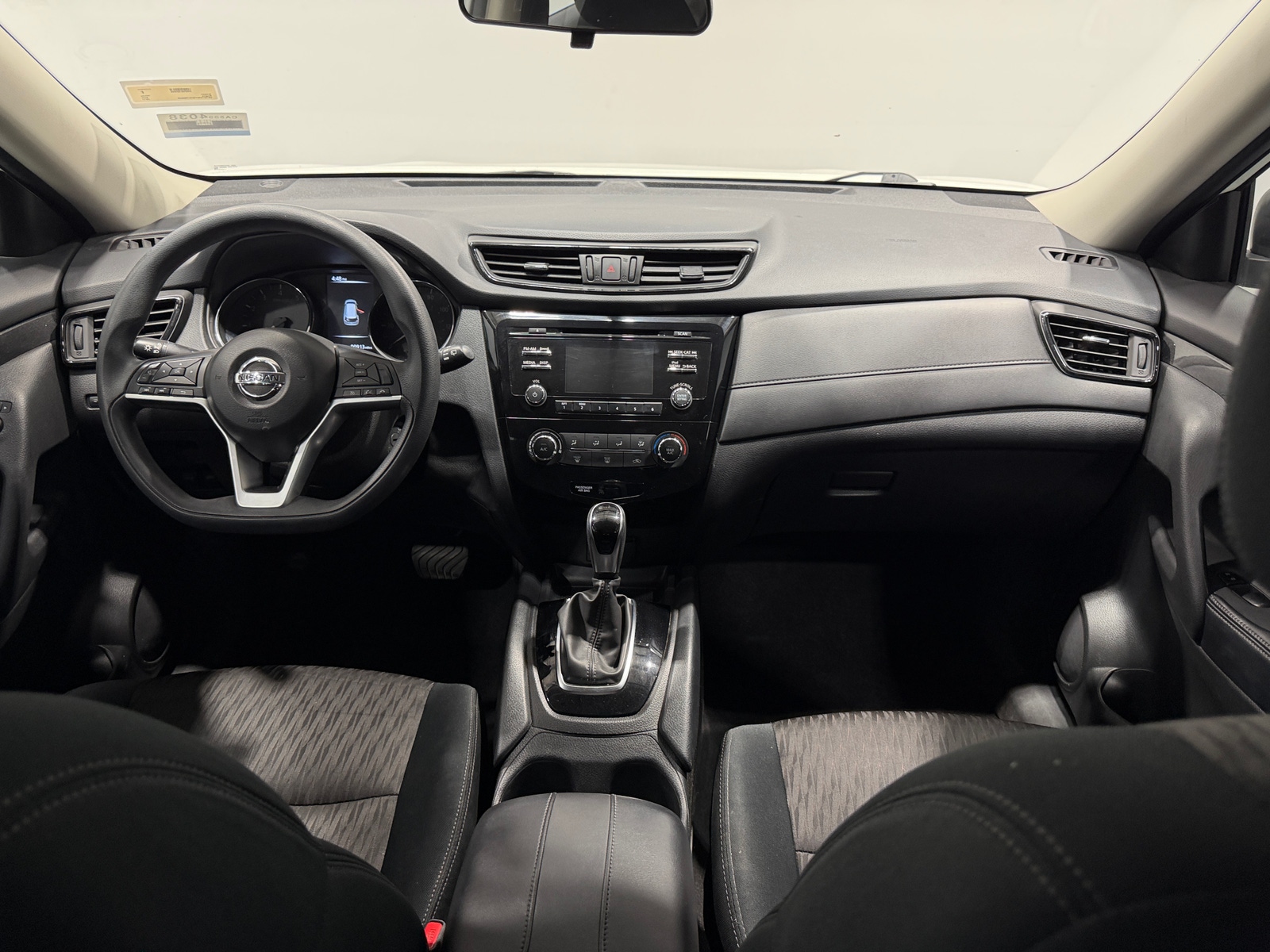 Thumbnail: 2017 Nissan Rogue - 3