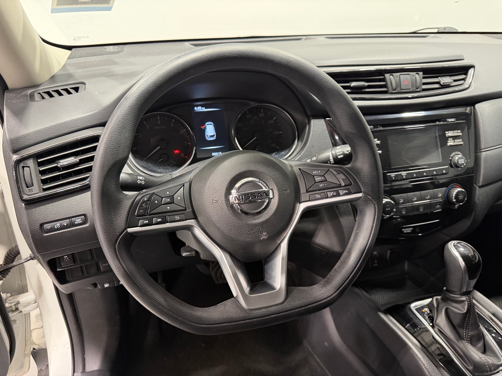 Thumbnail: 2017 Nissan Rogue - 5