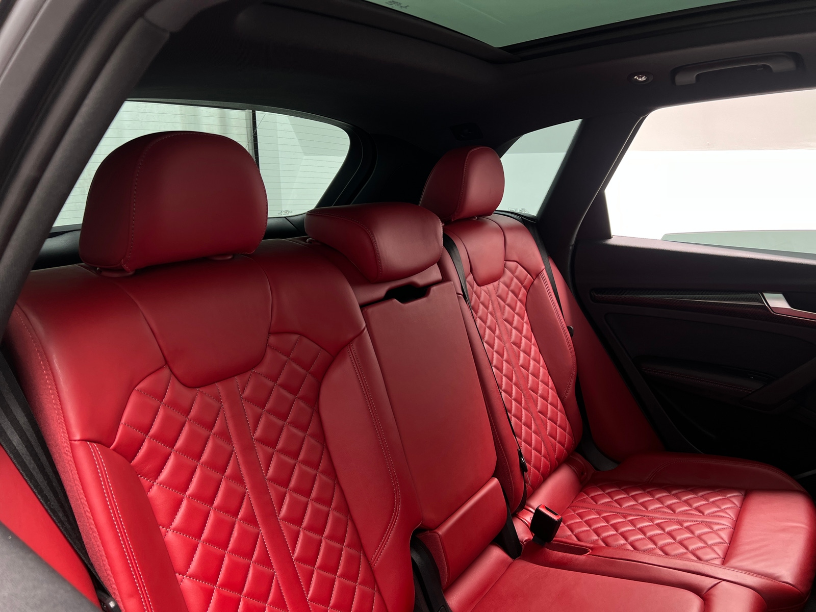 Thumbnail: 2023 Audi SQ5 - 5