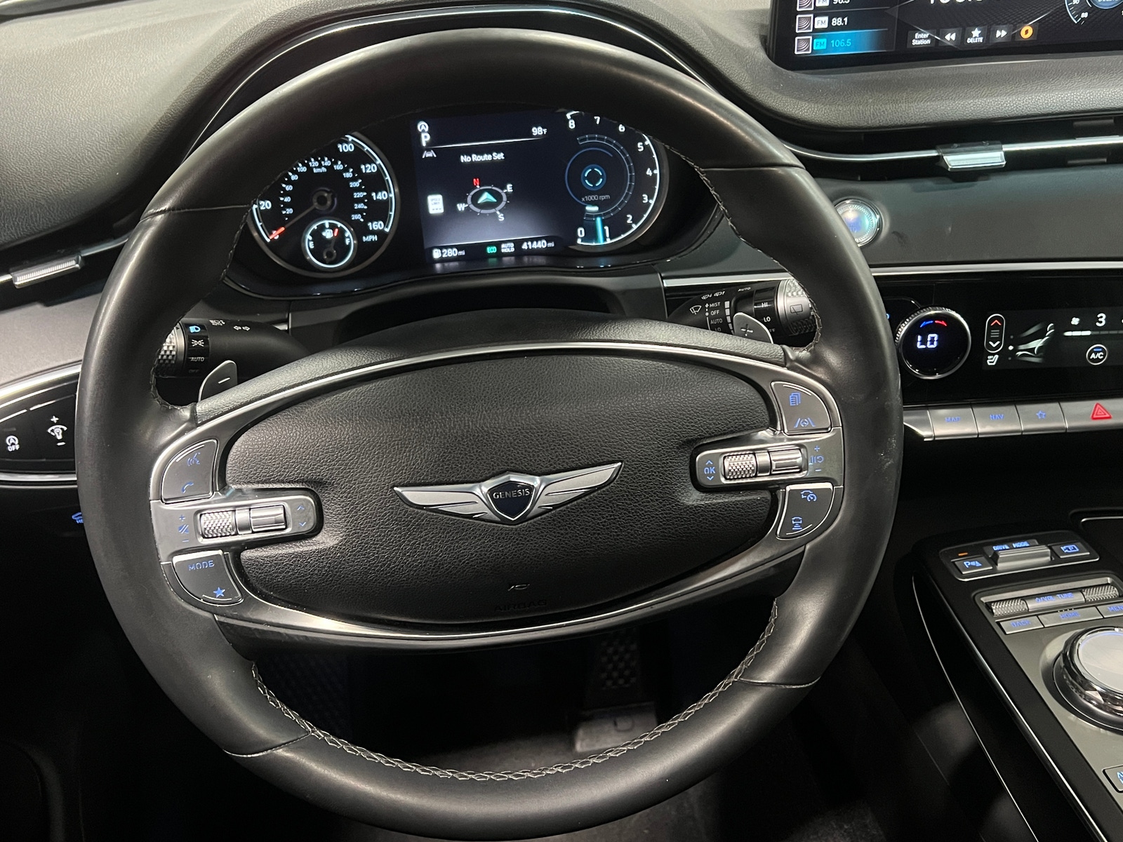 Thumbnail: 2025 Genesis GV70 - 4