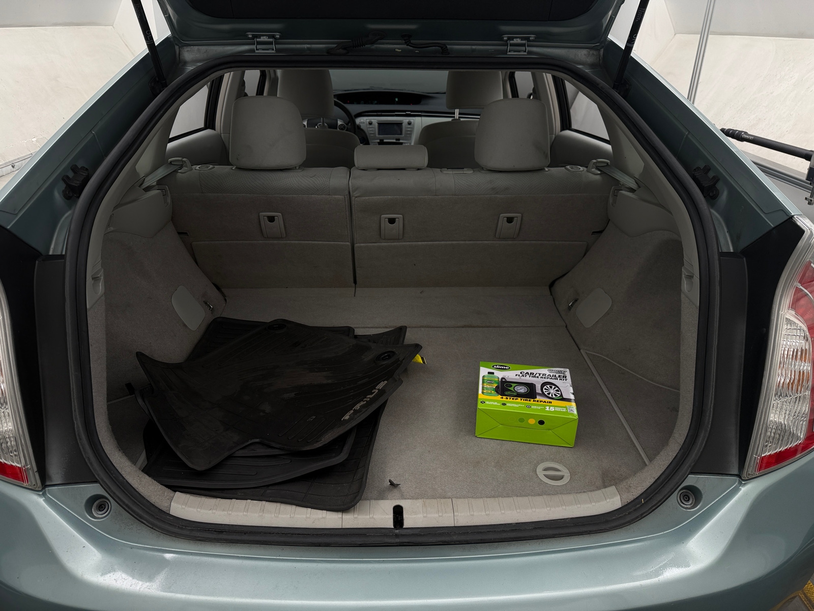 Thumbnail: 2013 Toyota Prius - 7