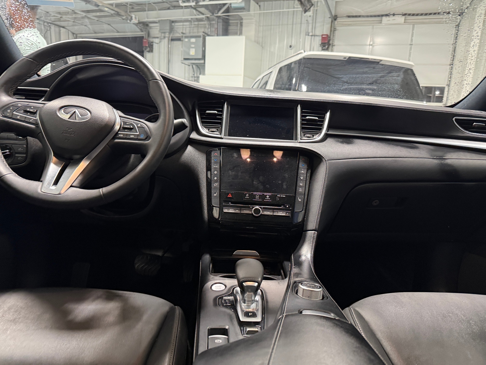 Thumbnail: 2021 INFINITI QX50 - 2