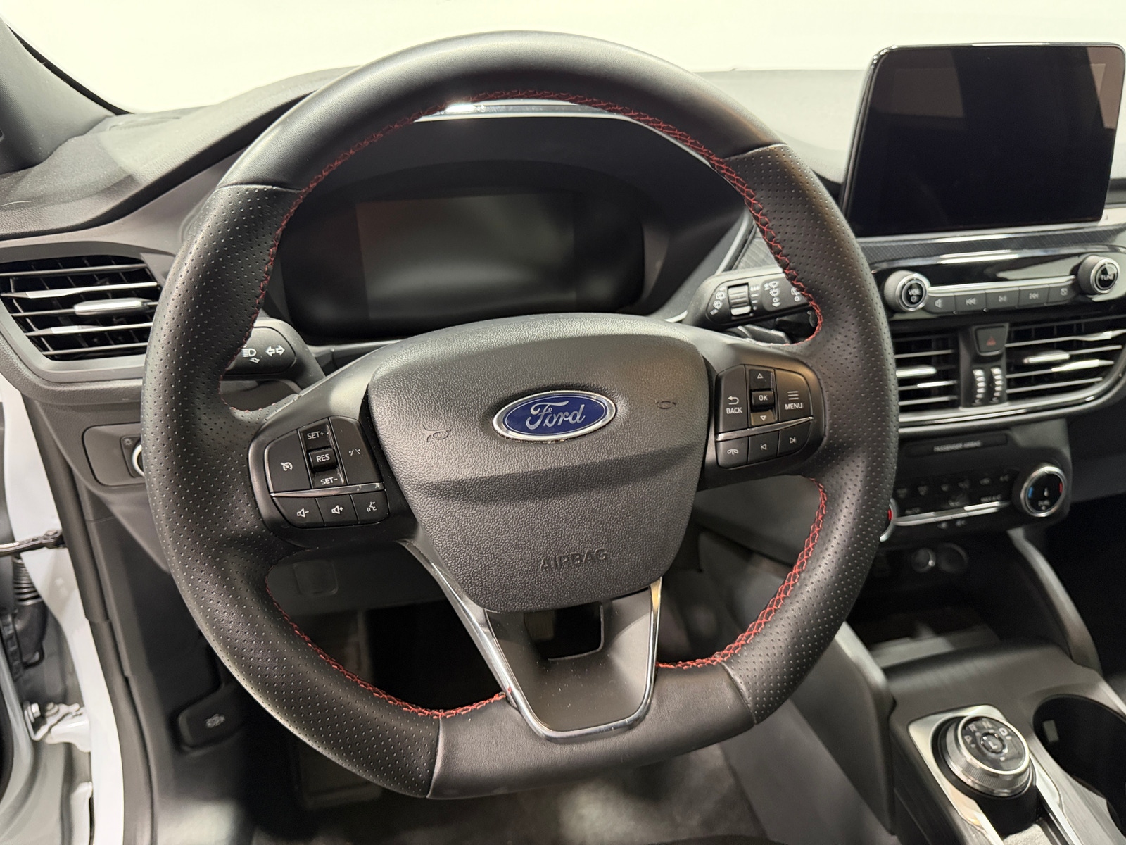 Thumbnail: 2025 Ford Escape - 5