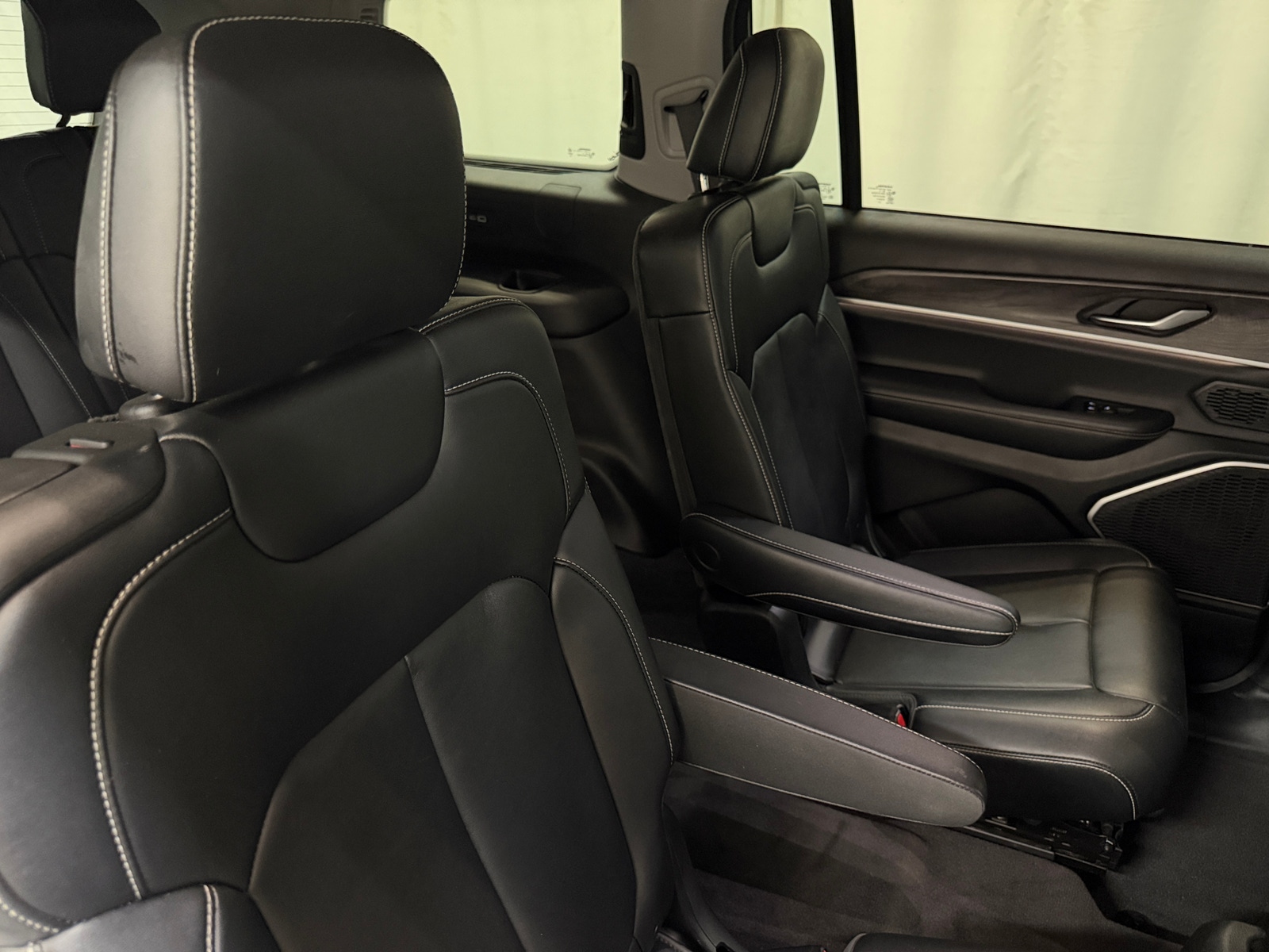 Thumbnail: 2021 Jeep Grand Cherokee L - 5