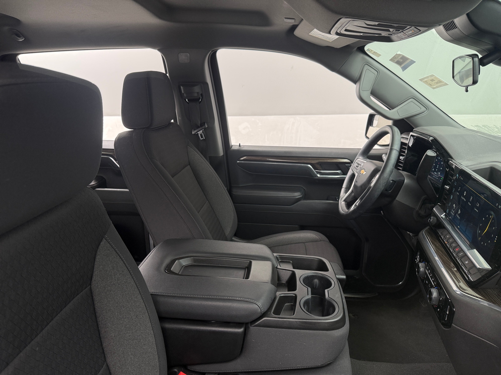 Thumbnail: 2024 Chevrolet Silverado 1500 - 2