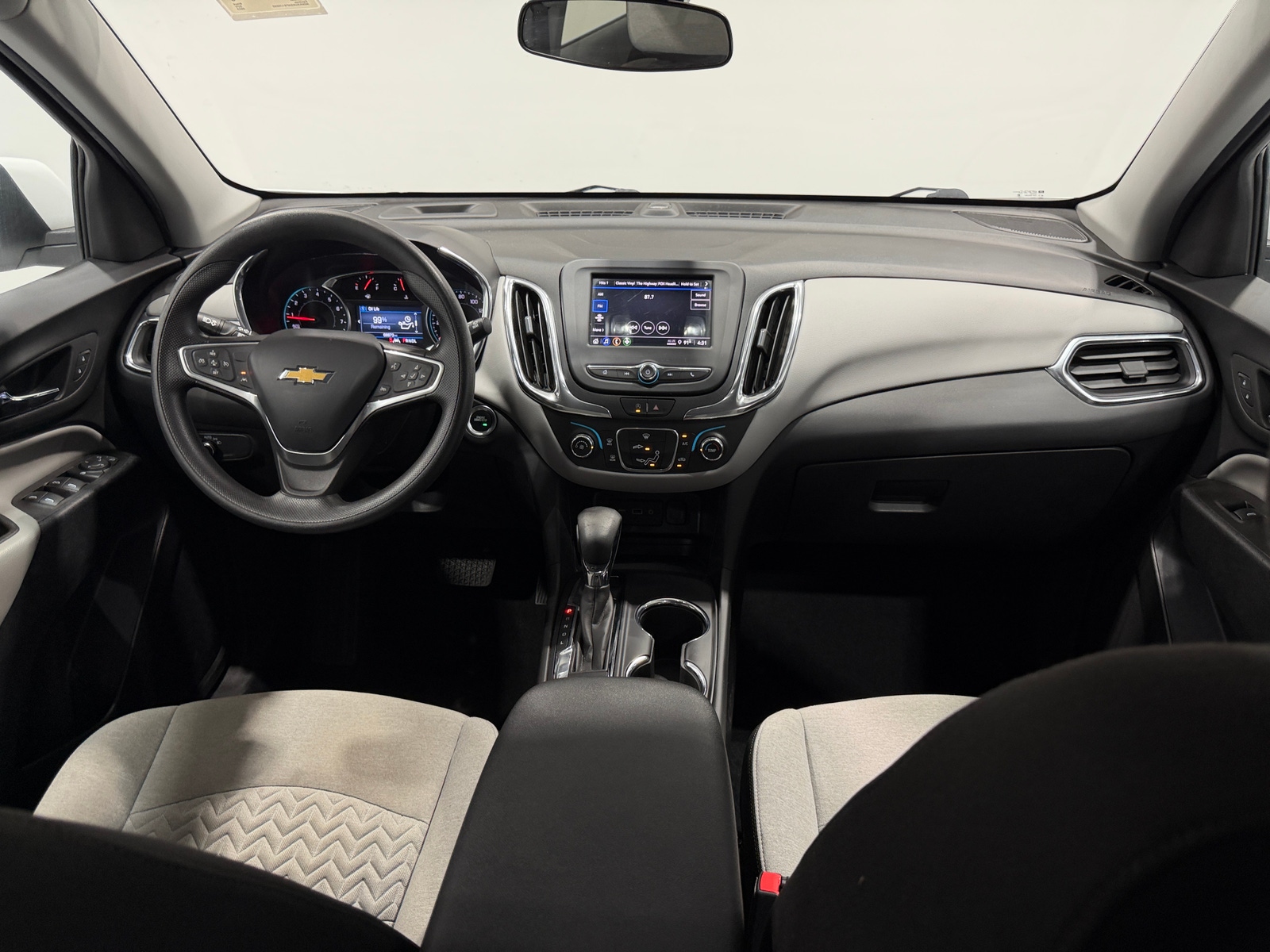 Thumbnail: 2023 Chevrolet Equinox - 3