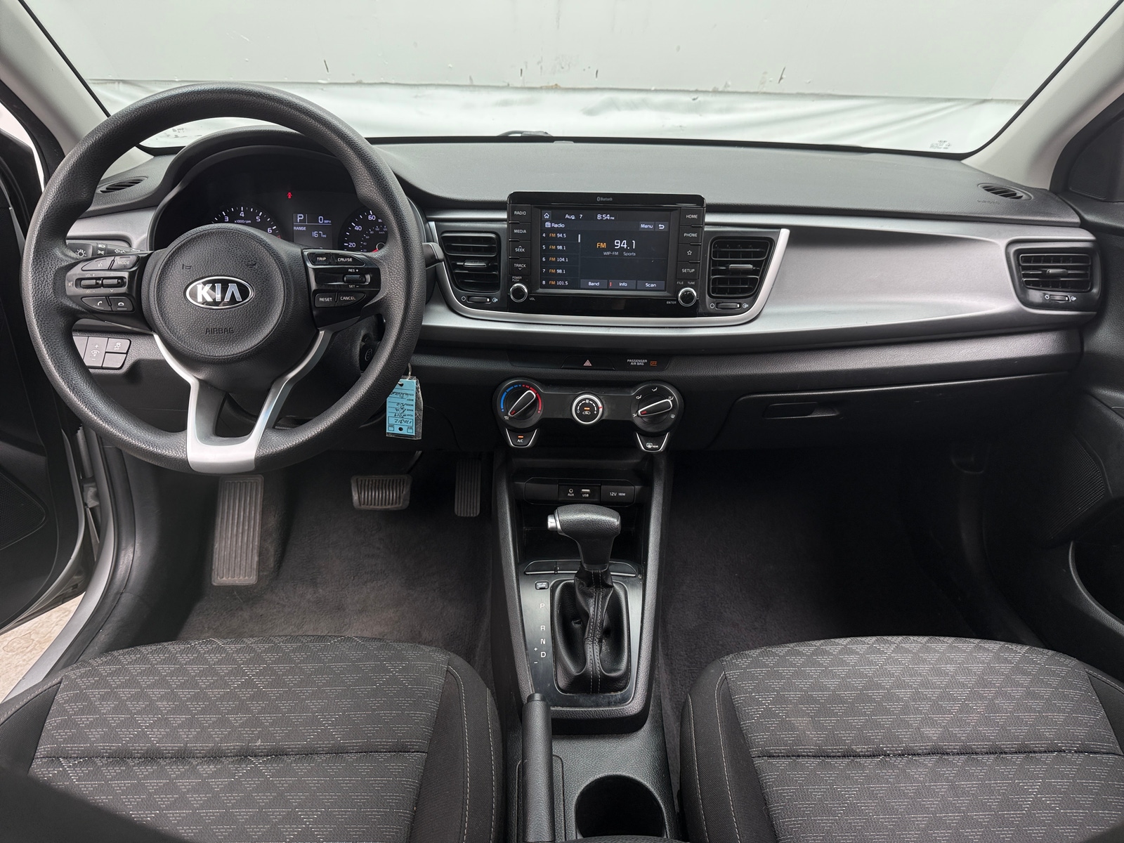 Thumbnail: 2019 Kia Rio - 3