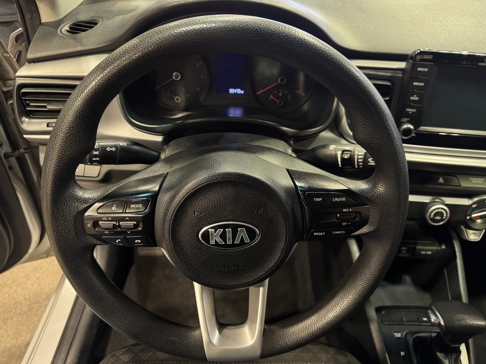 Thumbnail: 2019 Kia Rio - 5