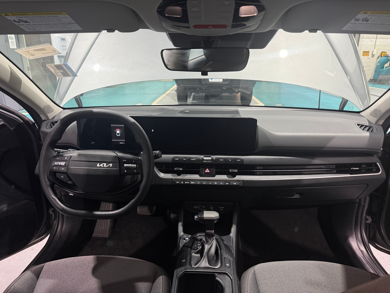 Thumbnail: 2025 Kia K4 - 3