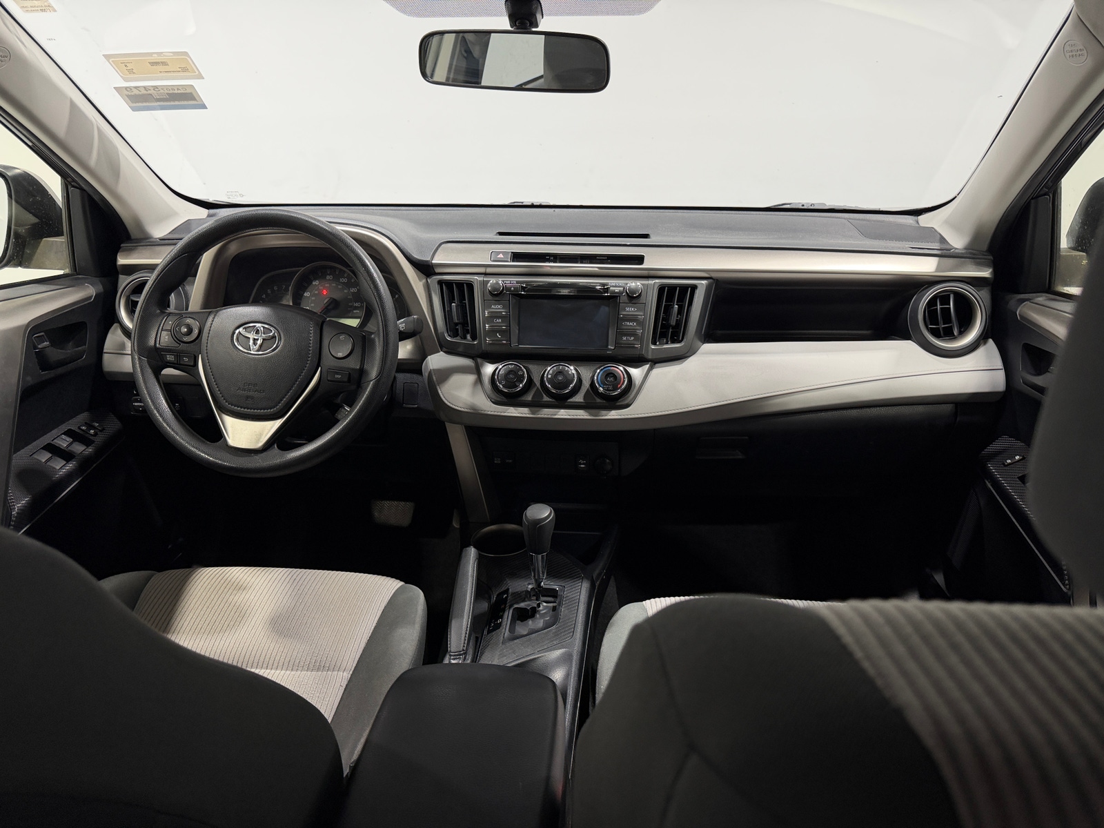 Thumbnail: 2015 Toyota RAV4 - 3