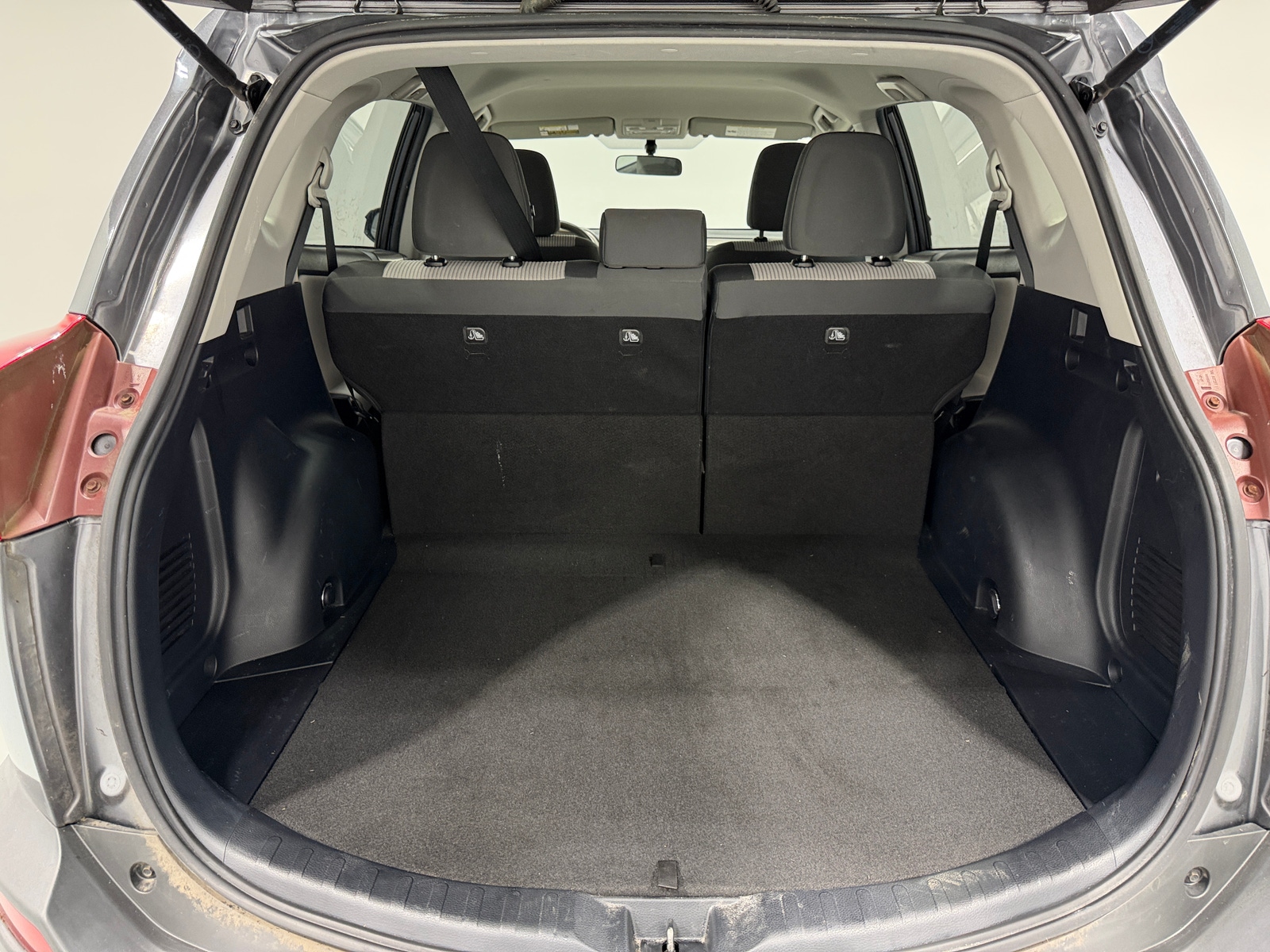 Thumbnail: 2015 Toyota RAV4 - 7