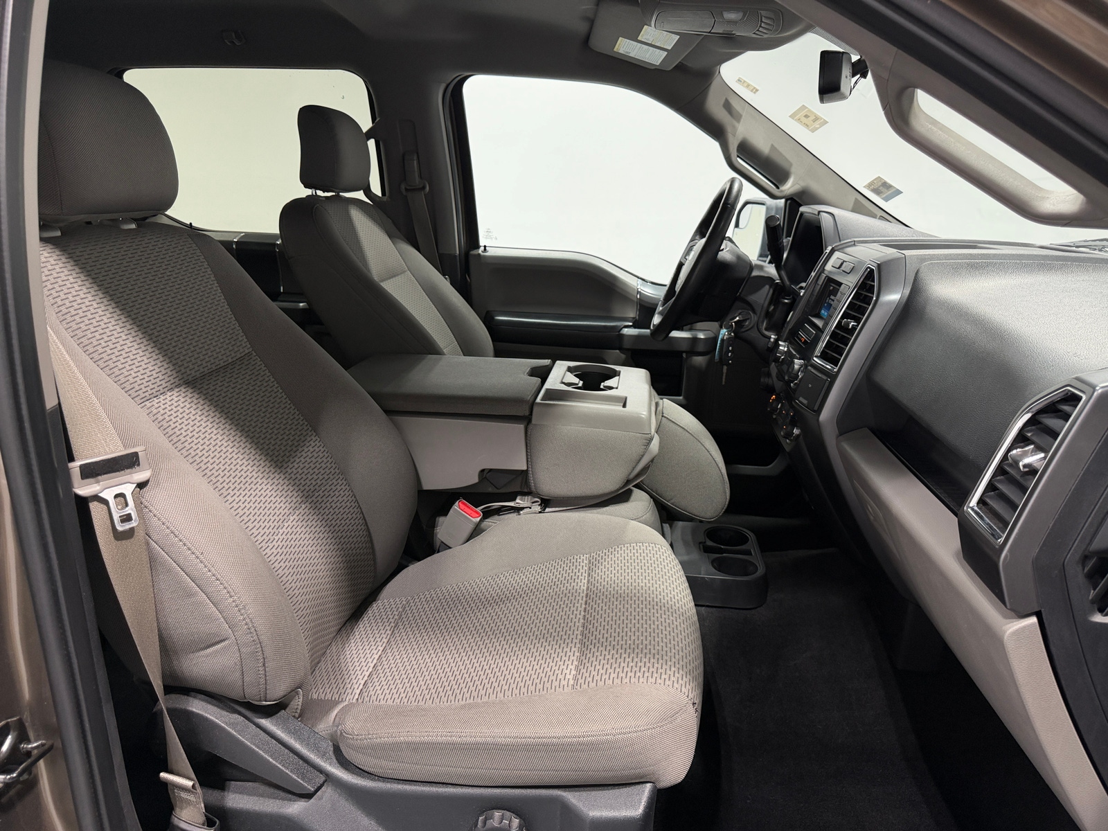 Thumbnail: 2016 Ford Econoline - 2