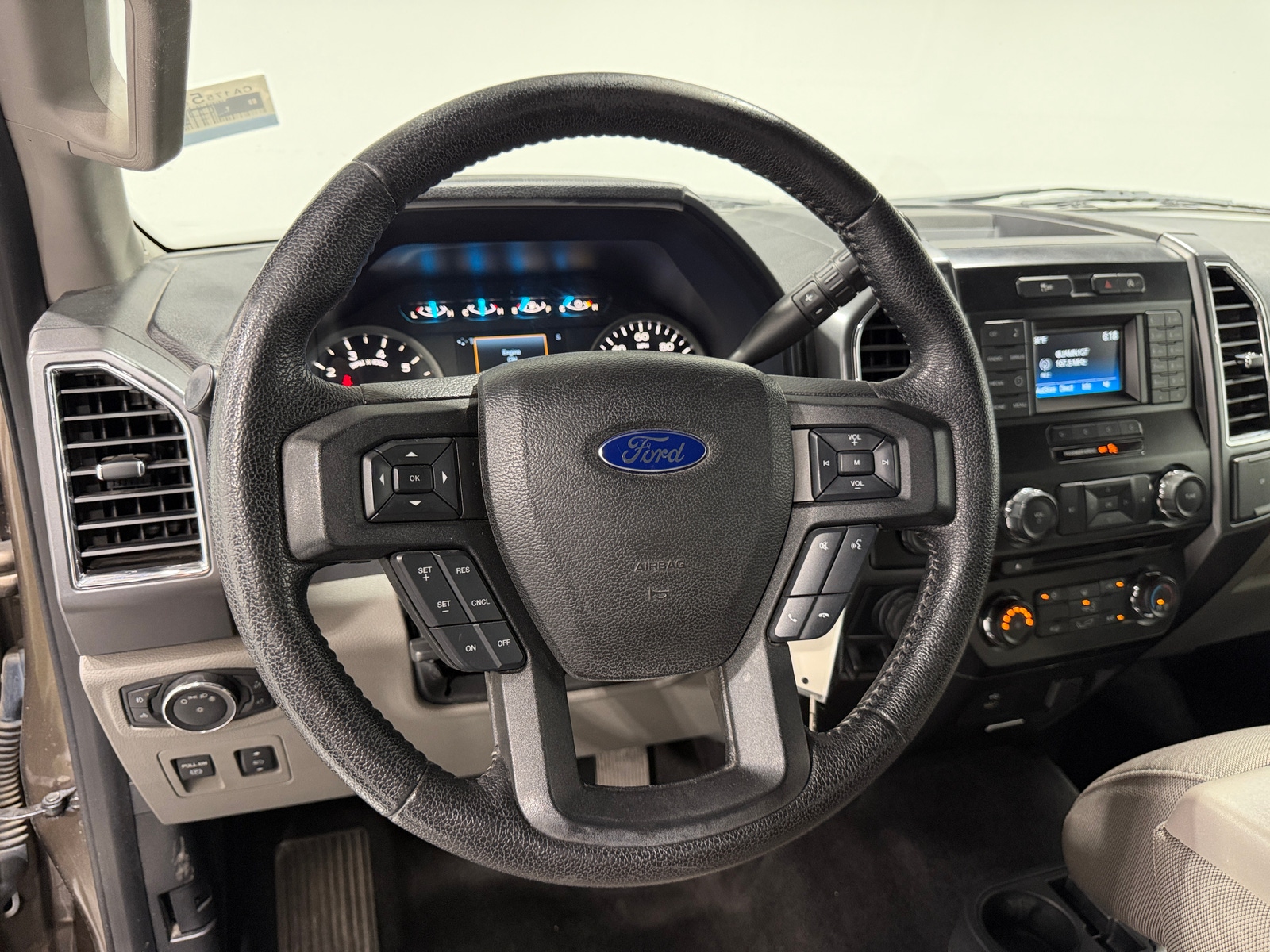 Thumbnail: 2016 Ford Econoline - 5