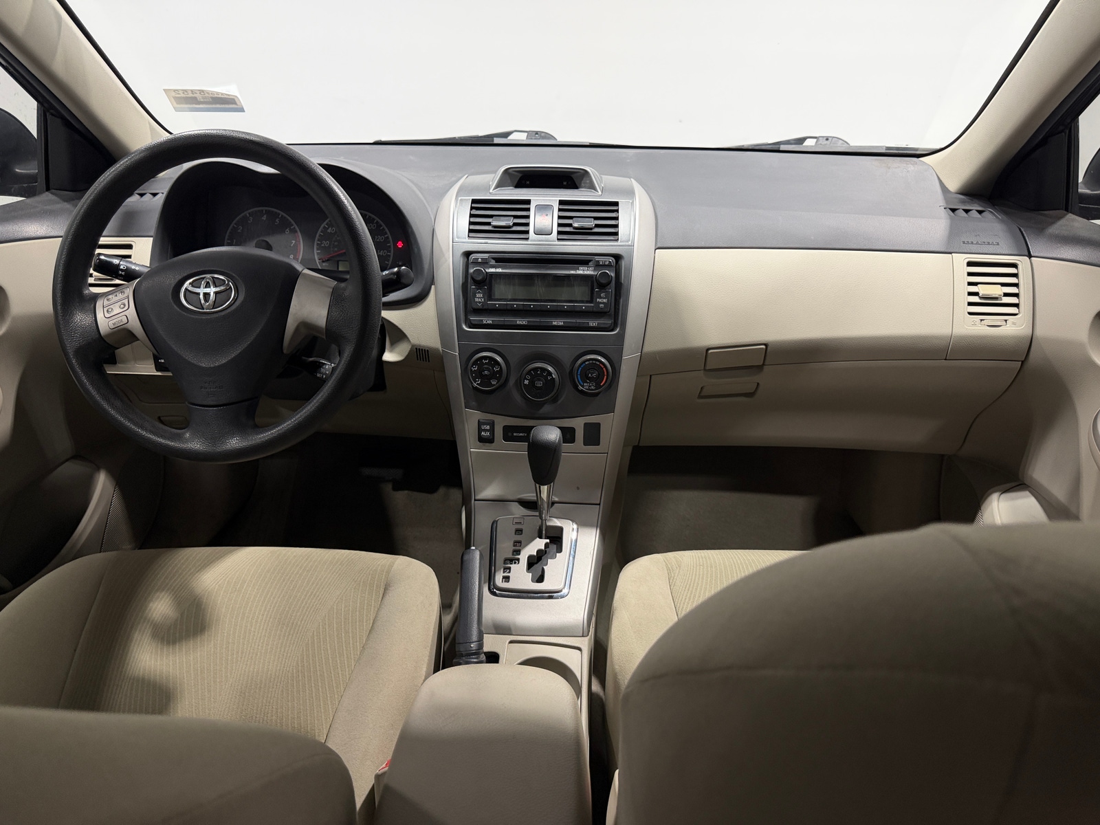 Thumbnail: 2012 Toyota Corolla - 3