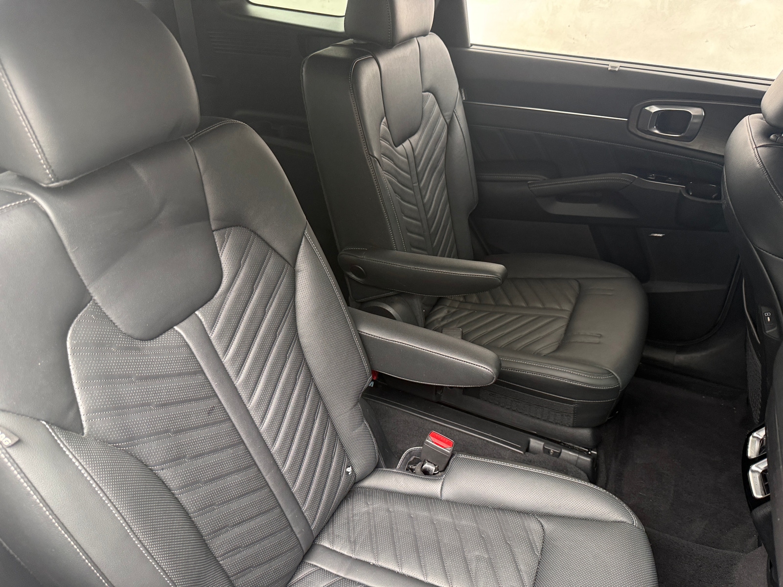 Thumbnail: 2024 Kia Sorento - 5