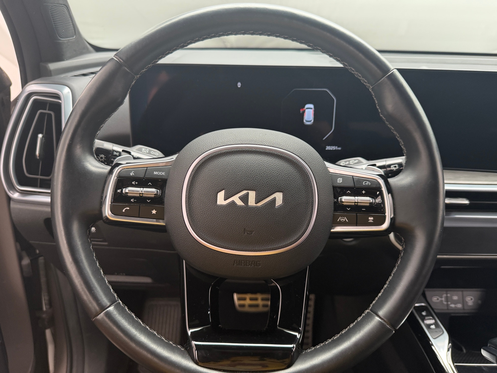 Thumbnail: 2024 Kia Sorento - 4