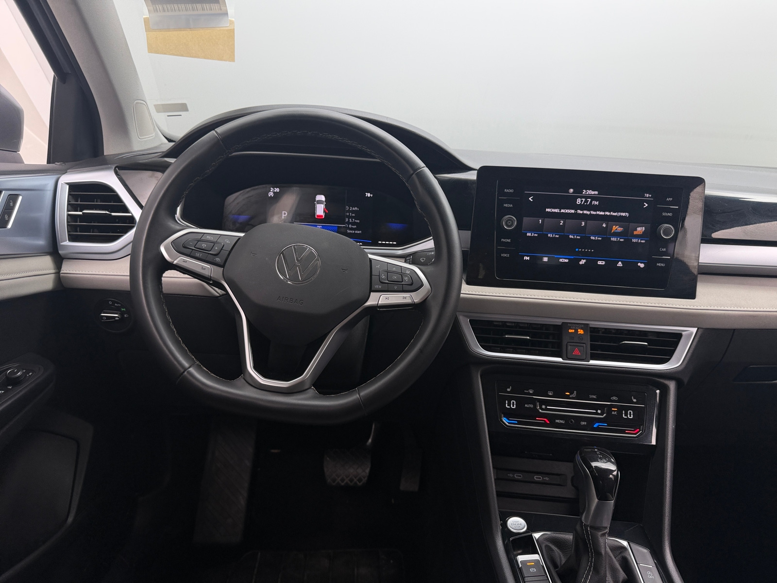 Thumbnail: 2025 Volkswagen Taos - 5