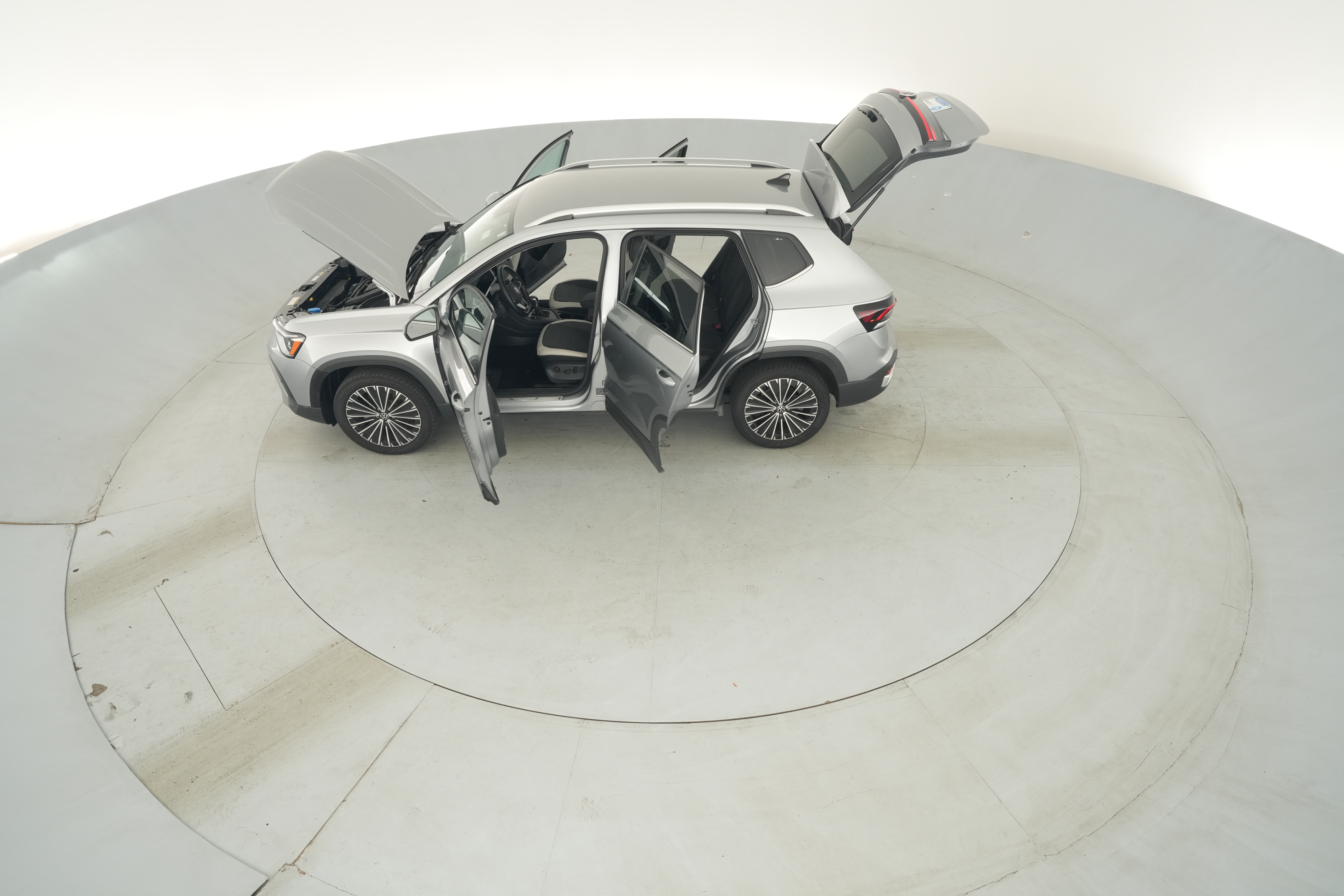 2025 Volkswagen Taos SE - Photo 42