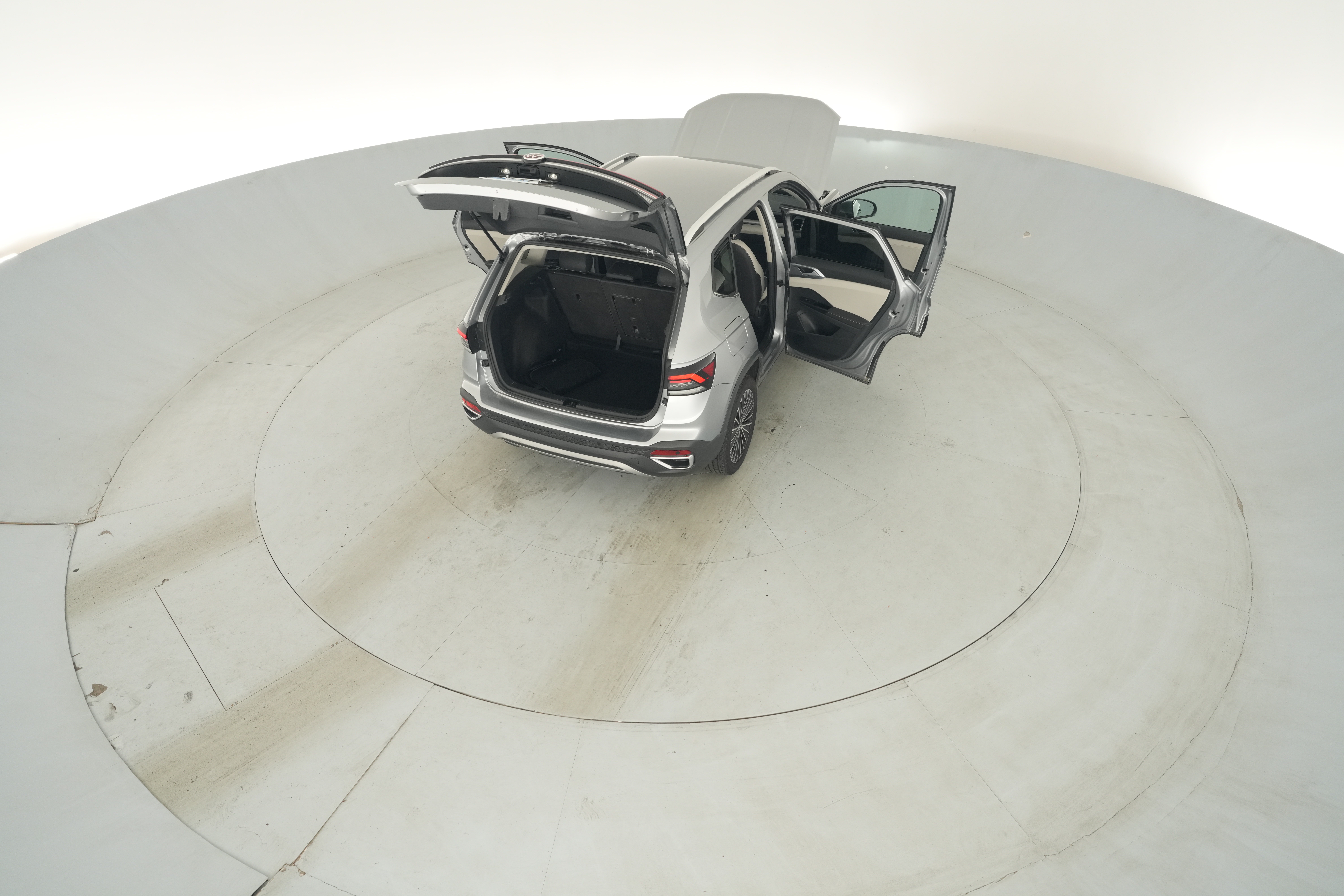 2025 Volkswagen Taos SE - Photo 47