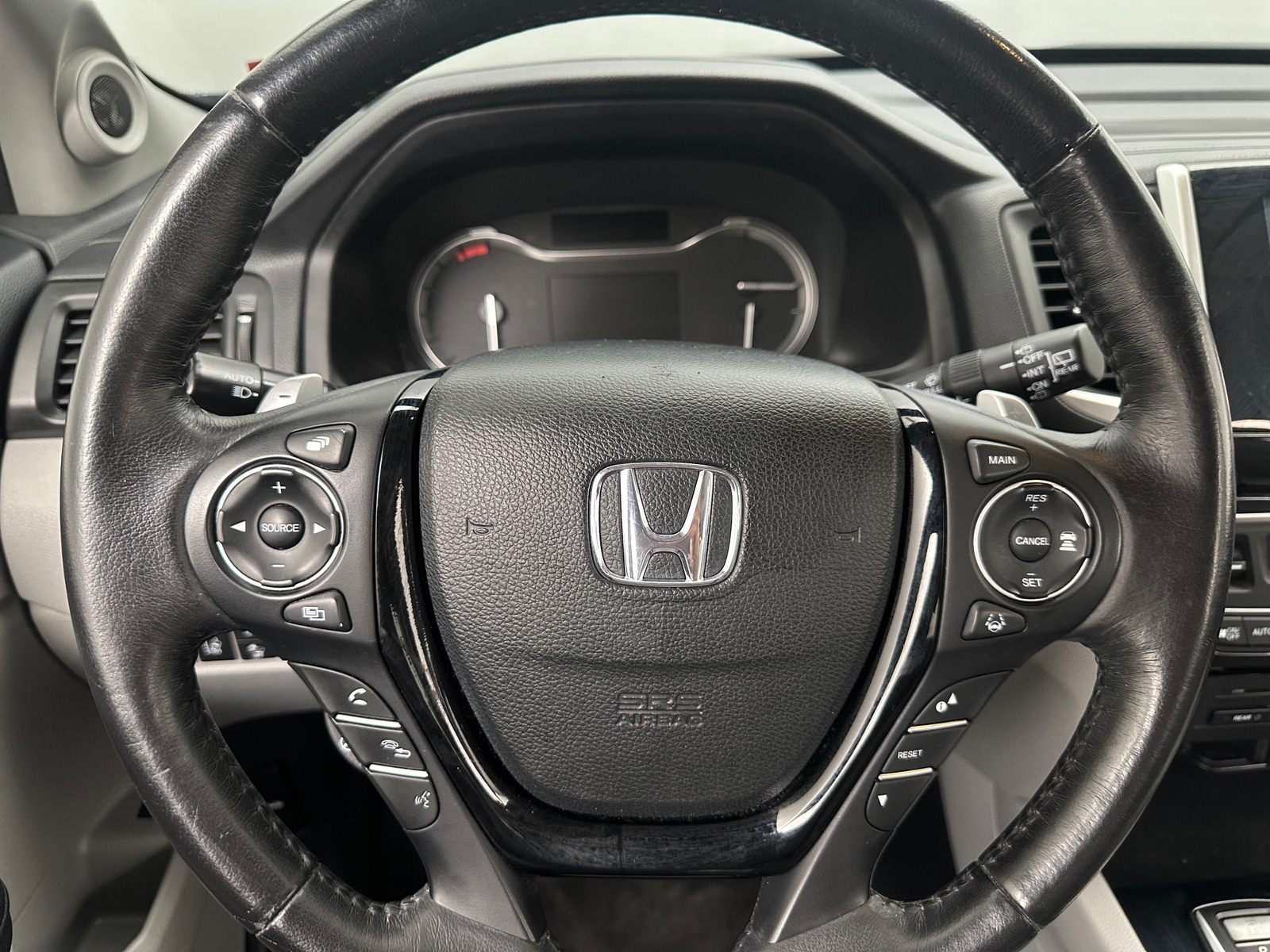 Thumbnail: 2018 Honda Pilot - 4