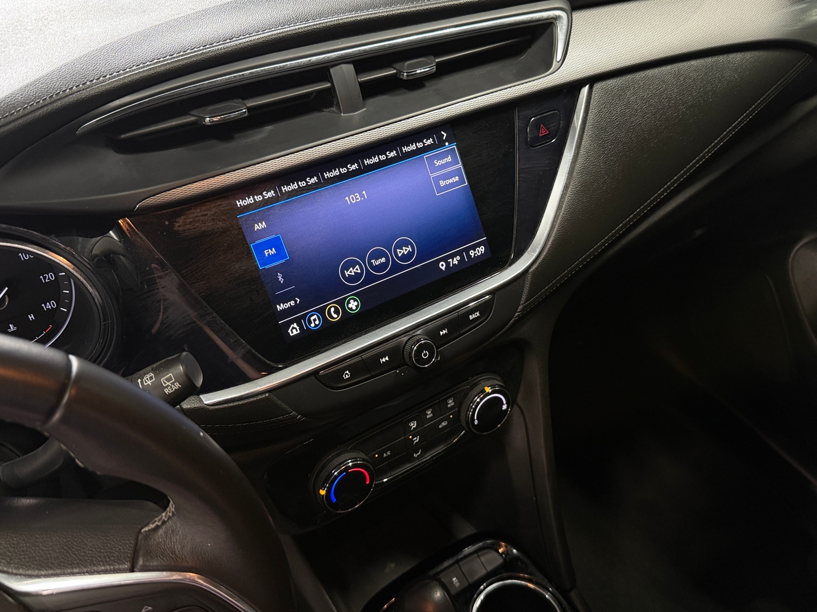 Thumbnail: 2020 Buick Encore GX - 3