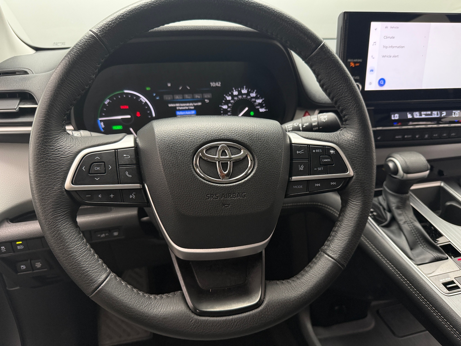 Thumbnail: 2025 Toyota Sienna - 4