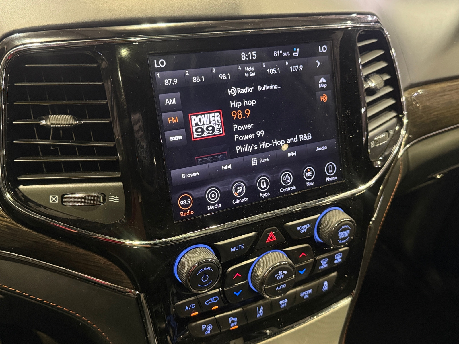 Thumbnail: 2019 Jeep Grand Cherokee - 3