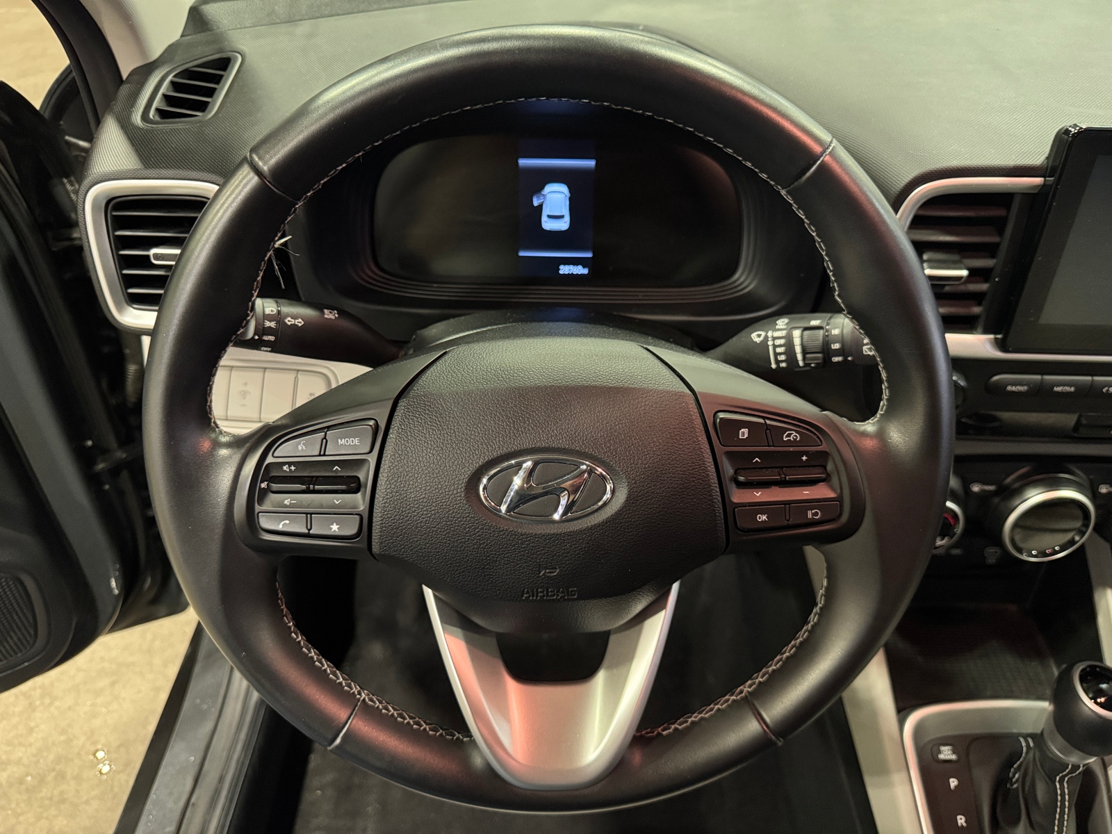 Thumbnail: 2023 Hyundai Venue - 5