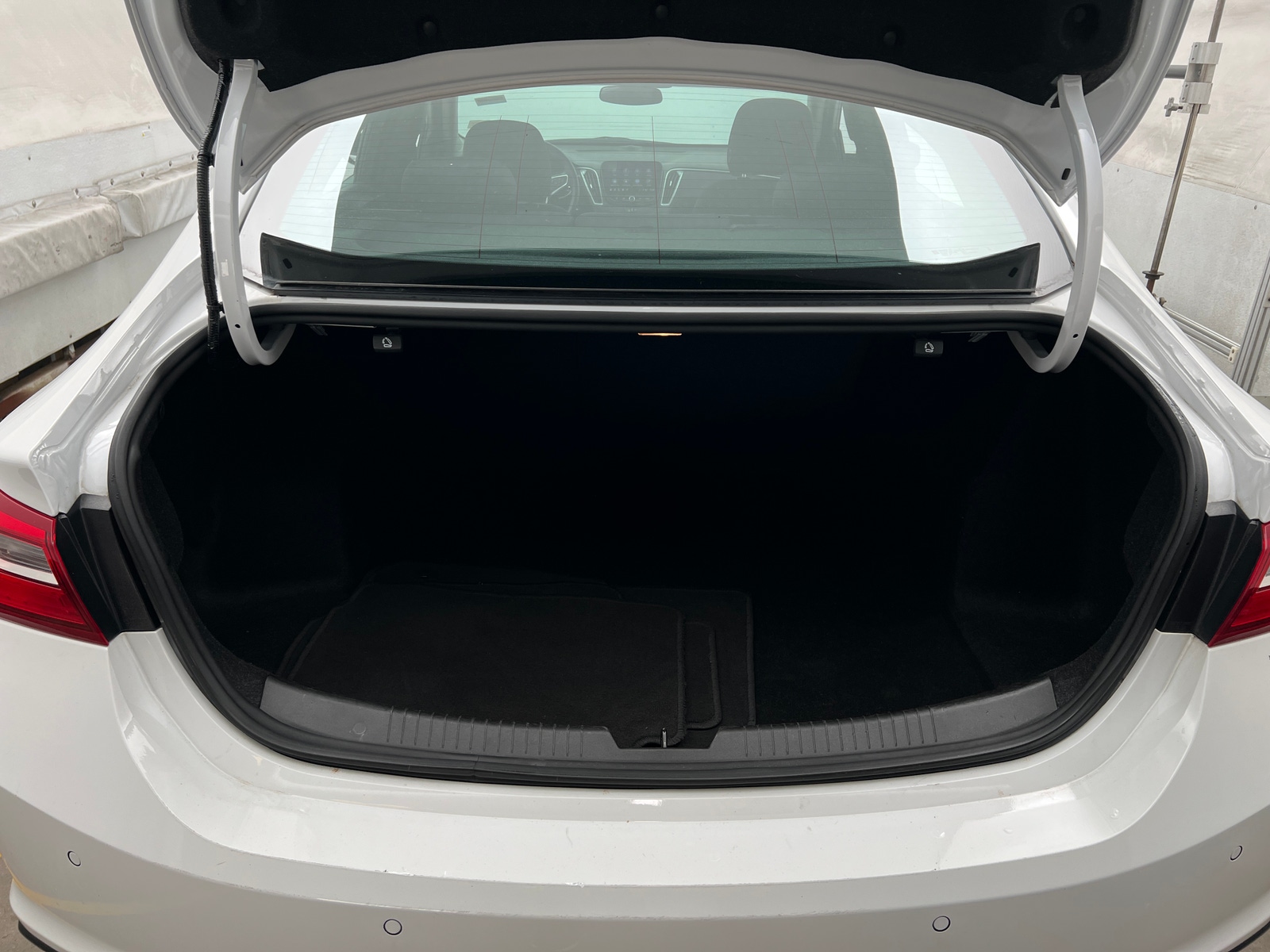 Thumbnail: 2025 Chevrolet Malibu - 7