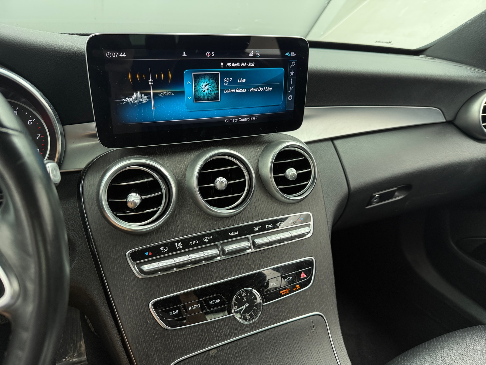 Thumbnail: 2019 Mercedes-Benz C-Class - 3