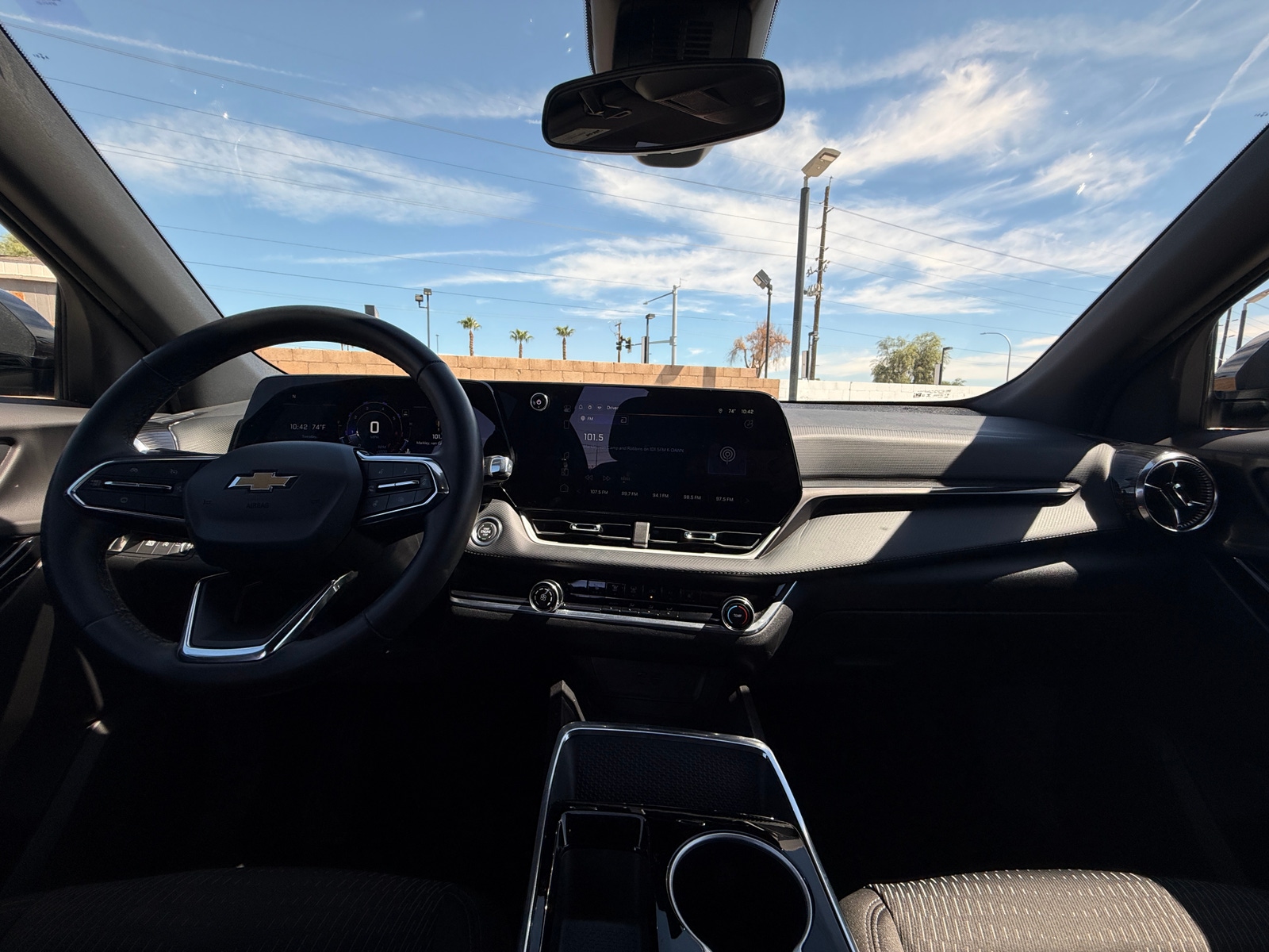 Thumbnail: 2025 Chevrolet Equinox - 2