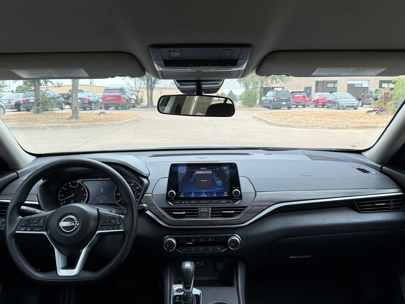 Thumbnail: 2025 Nissan Altima - 2