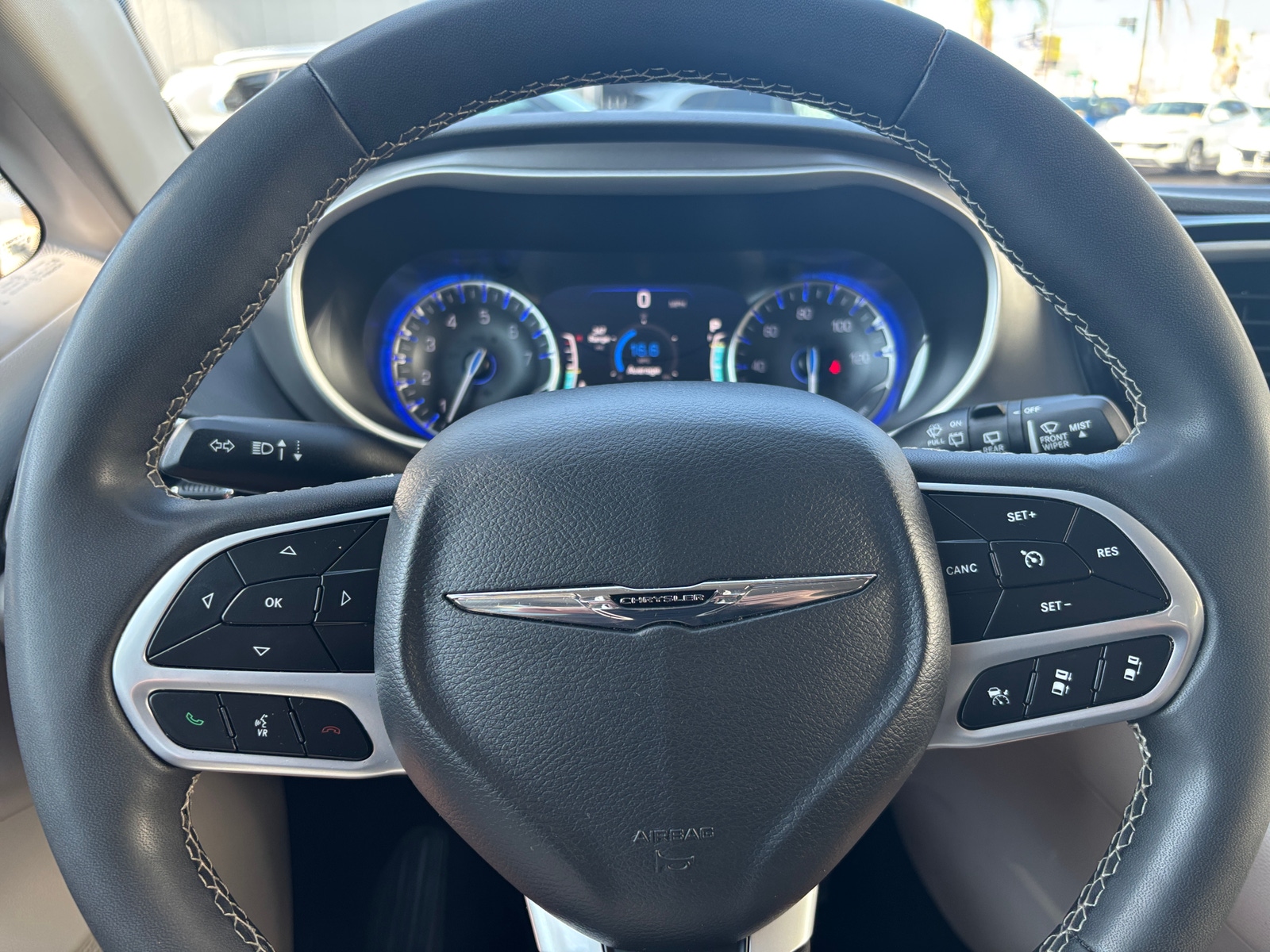 Thumbnail: 2024 Chrysler Pacifica - 4