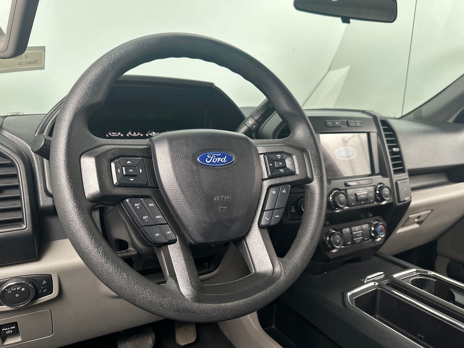 Thumbnail: 2020 Ford Econoline - 5
