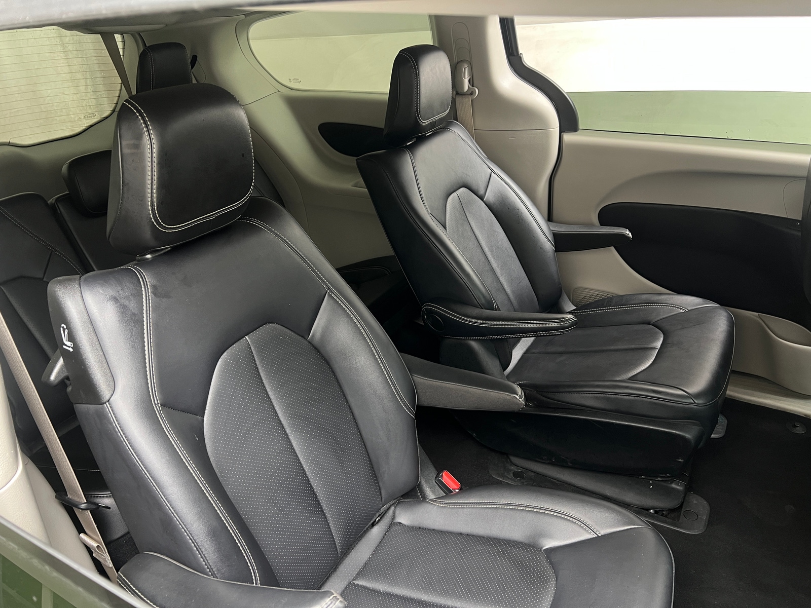 Thumbnail: 2024 Chrysler Pacifica - 5