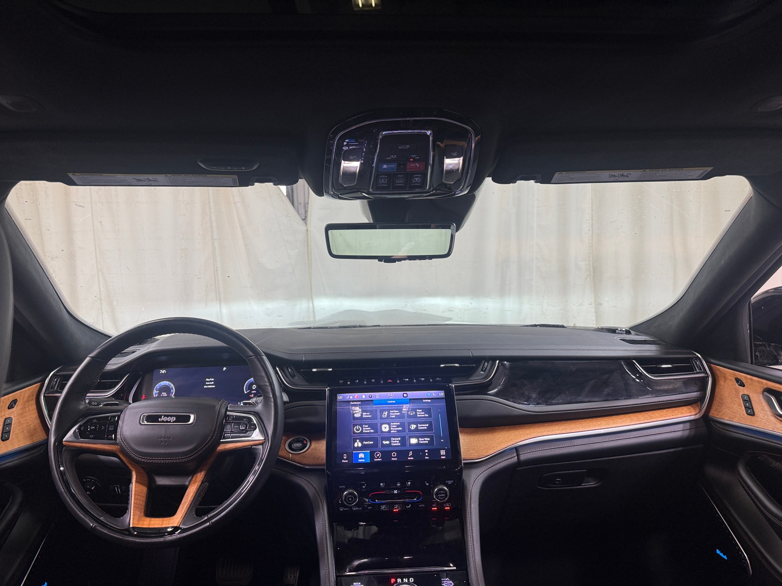 Thumbnail: 2023 Jeep Grand Cherokee L - 2