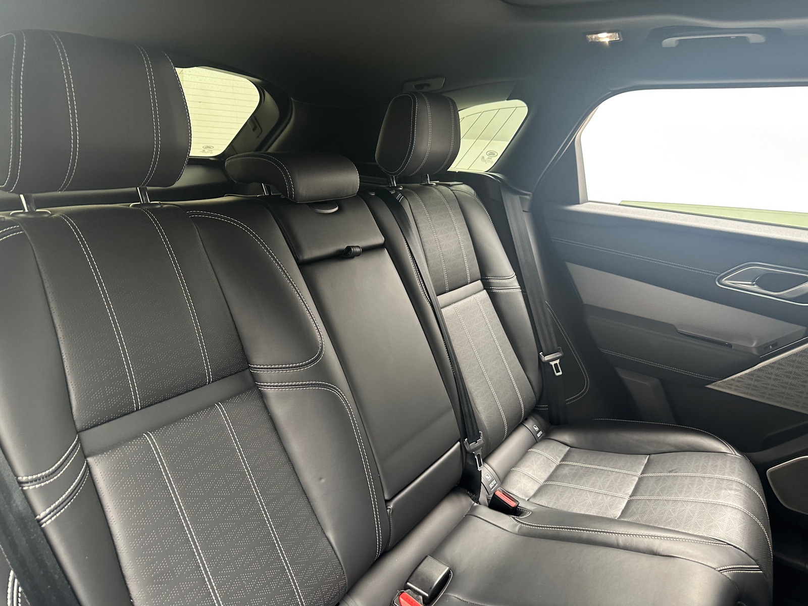 Thumbnail: 2020 Land Rover Range Rover Velar - 5