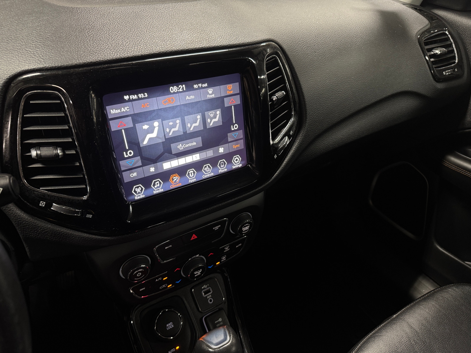 Thumbnail: 2020 Jeep Compass - 3