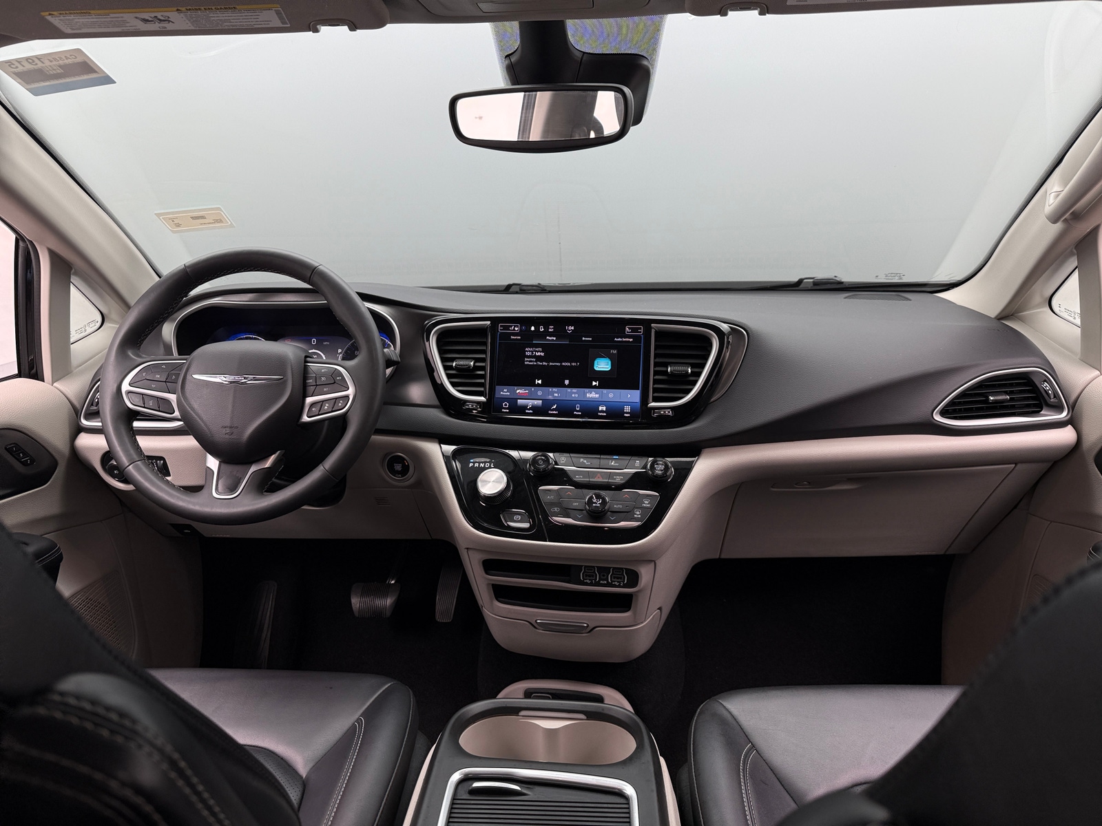 Thumbnail: 2024 Chrysler Pacifica - 2