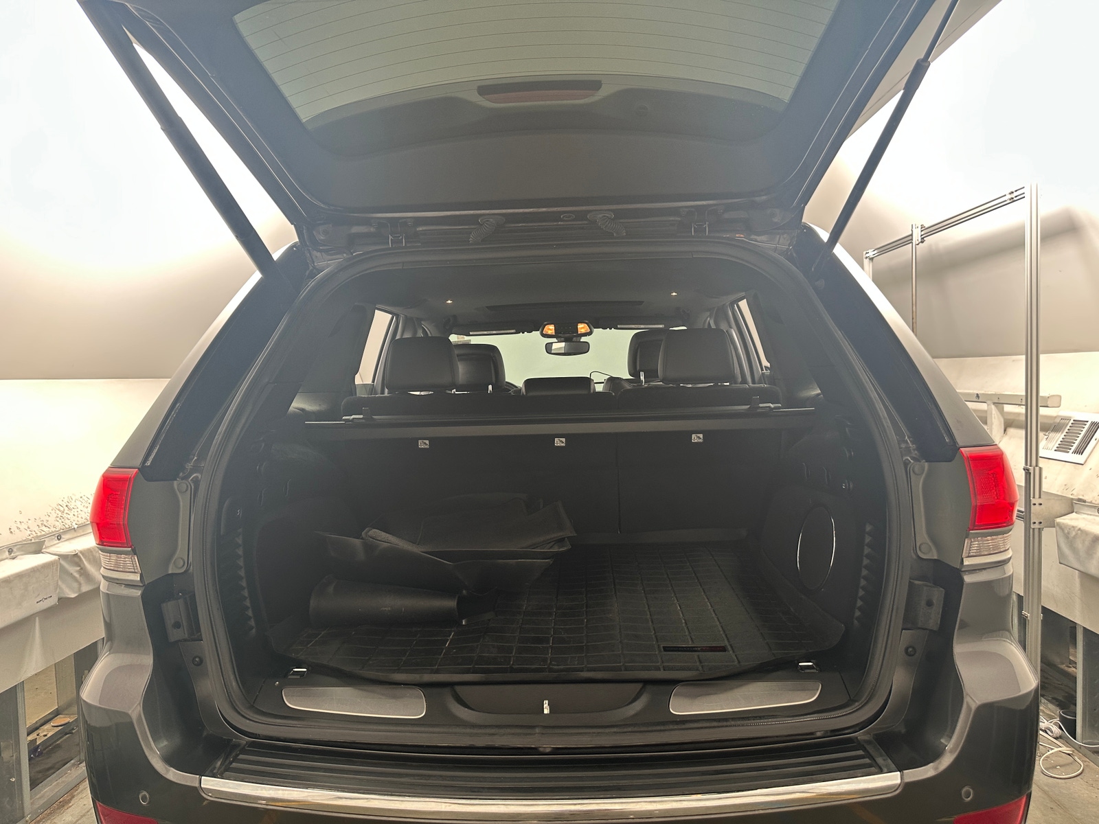 Thumbnail: 2017 Jeep Grand Cherokee - 6