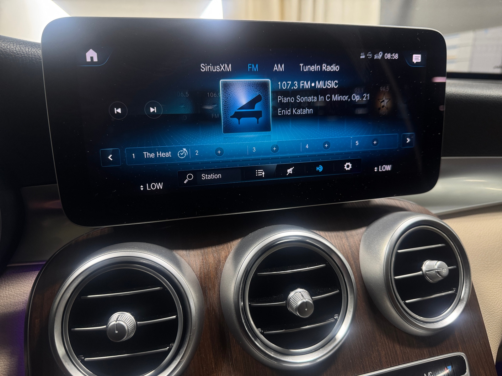 Thumbnail: 2020 Mercedes-Benz GLC - 3